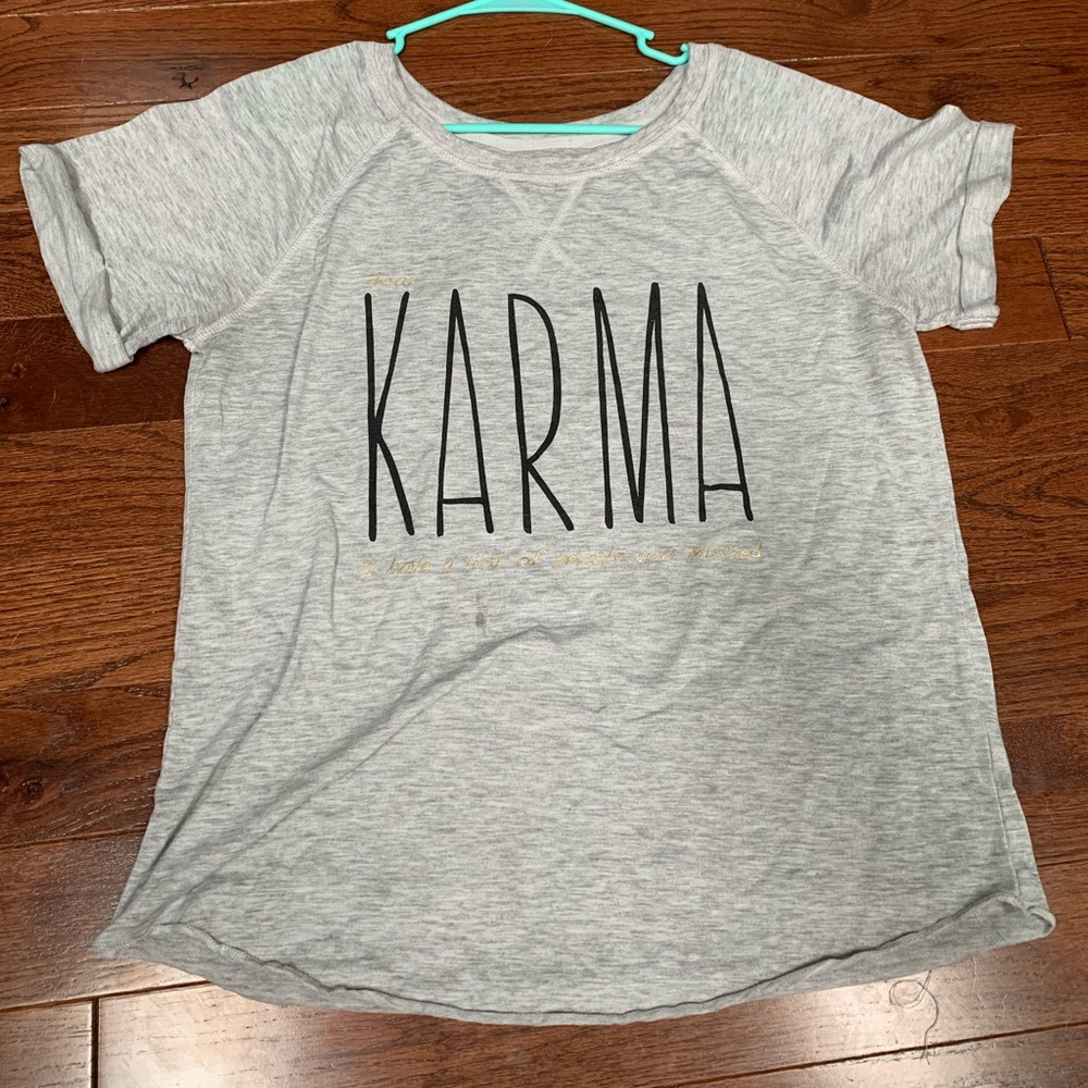 Graphic tee